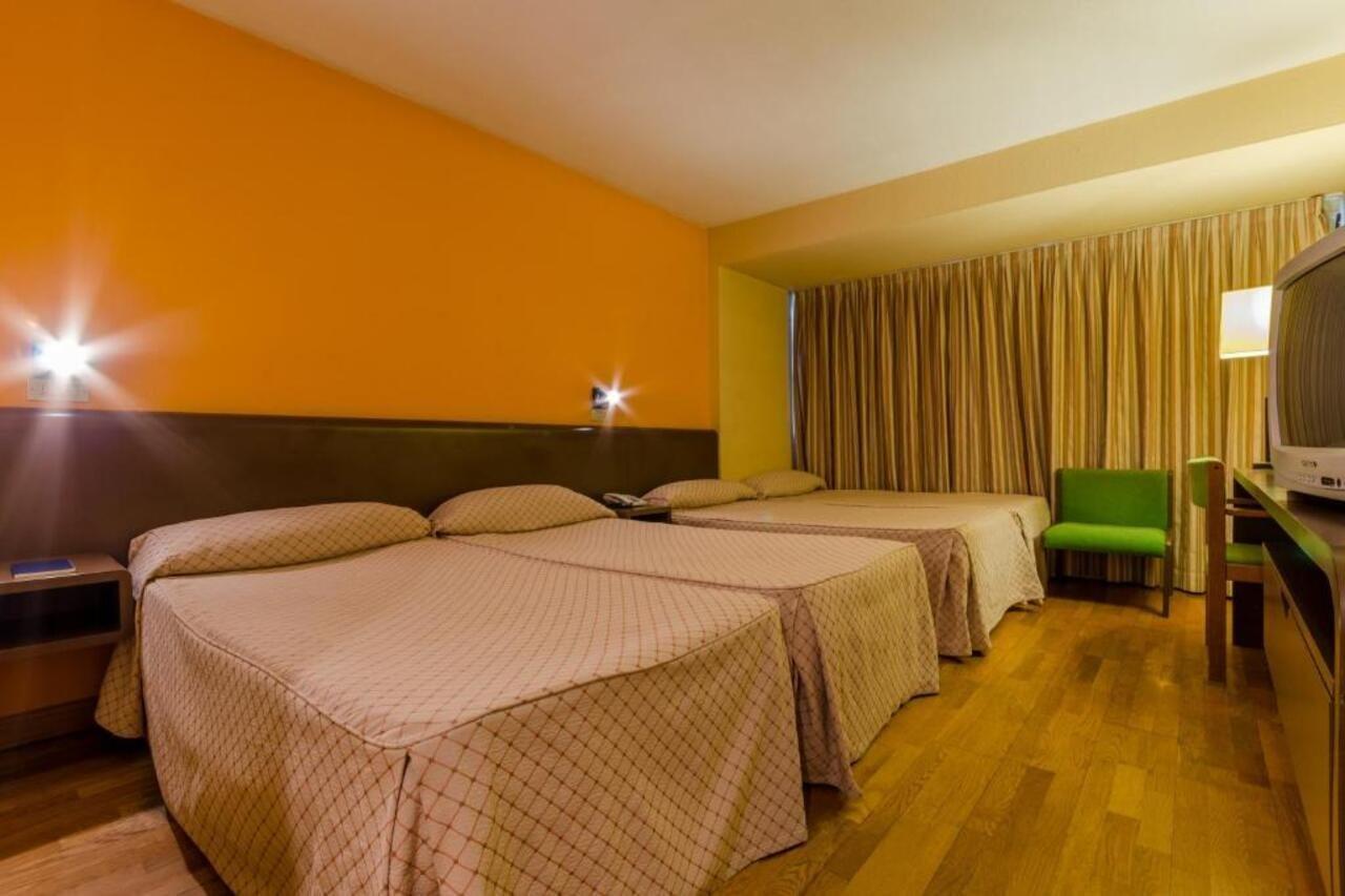 Hotel Sant Eloi Sant Julià de Lòria Zewnętrze zdjęcie