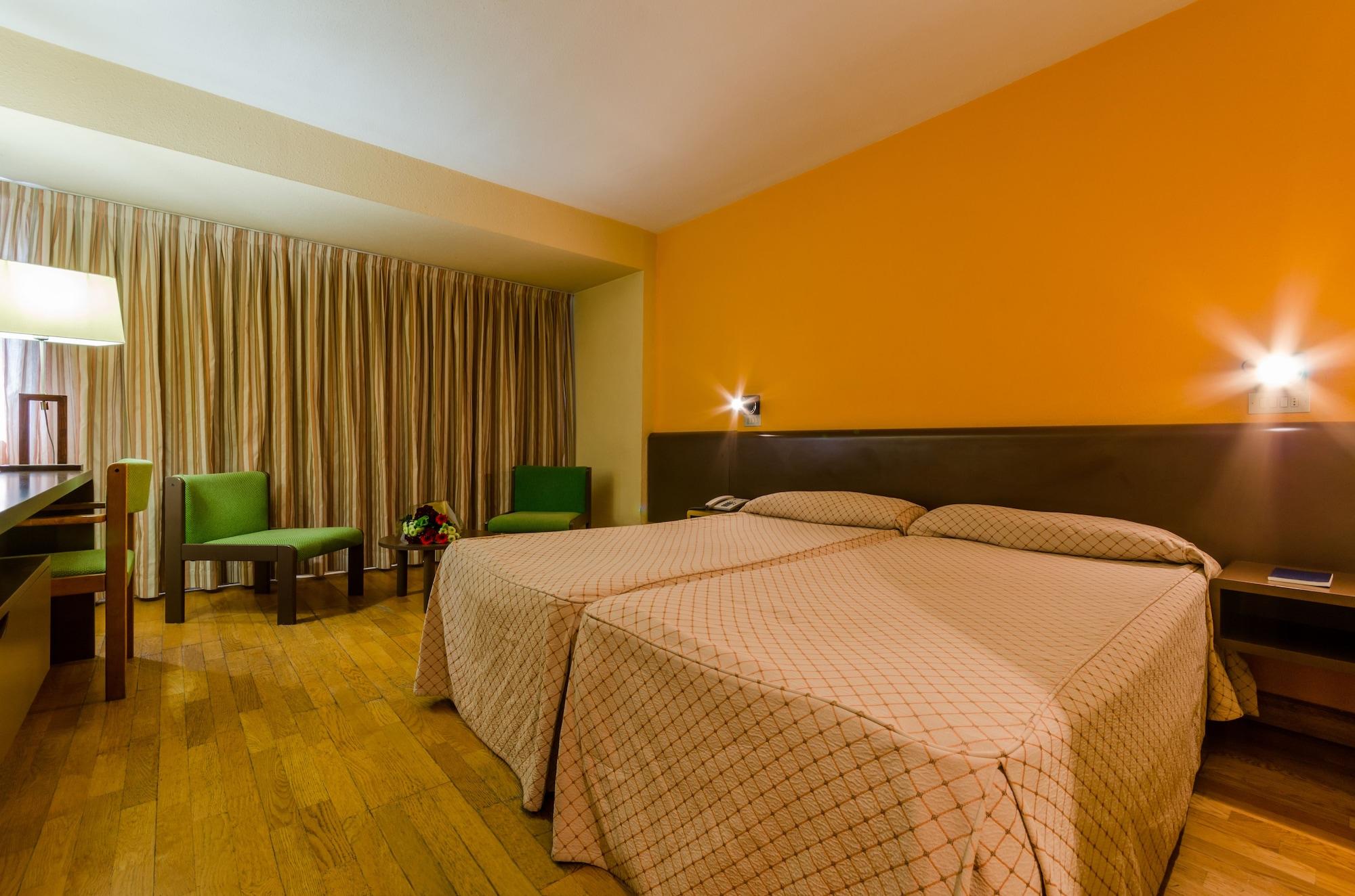 Hotel Sant Eloi Sant Julià de Lòria Zewnętrze zdjęcie